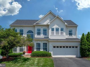 35 Gallery Rd, Stafford, VA 22554