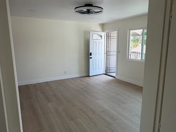 4929 W 118th Pl APT B, Hawthorne, CA 90250
