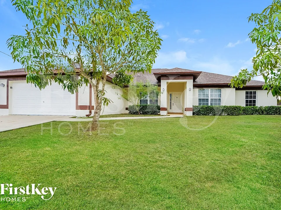2153 NW 18th Pl