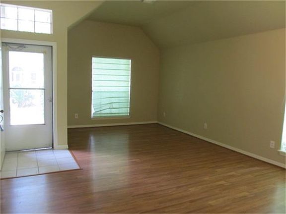 3rd image of 6446 Diamond Rock Dr