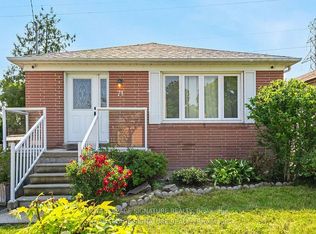 71 Redwater Dr #1, Toronto, ON M9W 1Z5