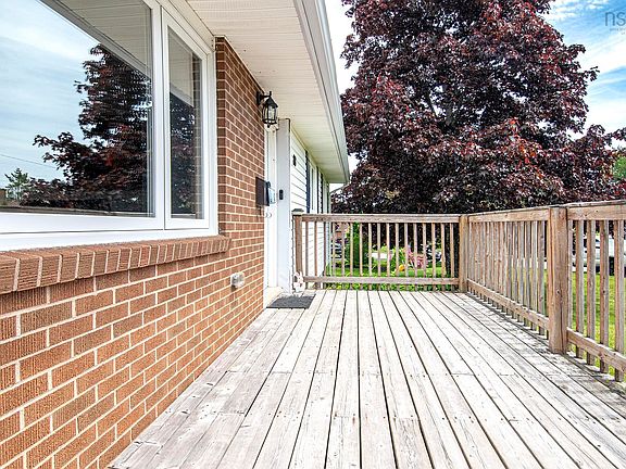 4th image of 88 Ancaster Ct
