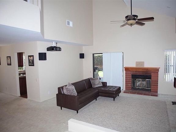 4th image of 12426 Sunnyglen Dr