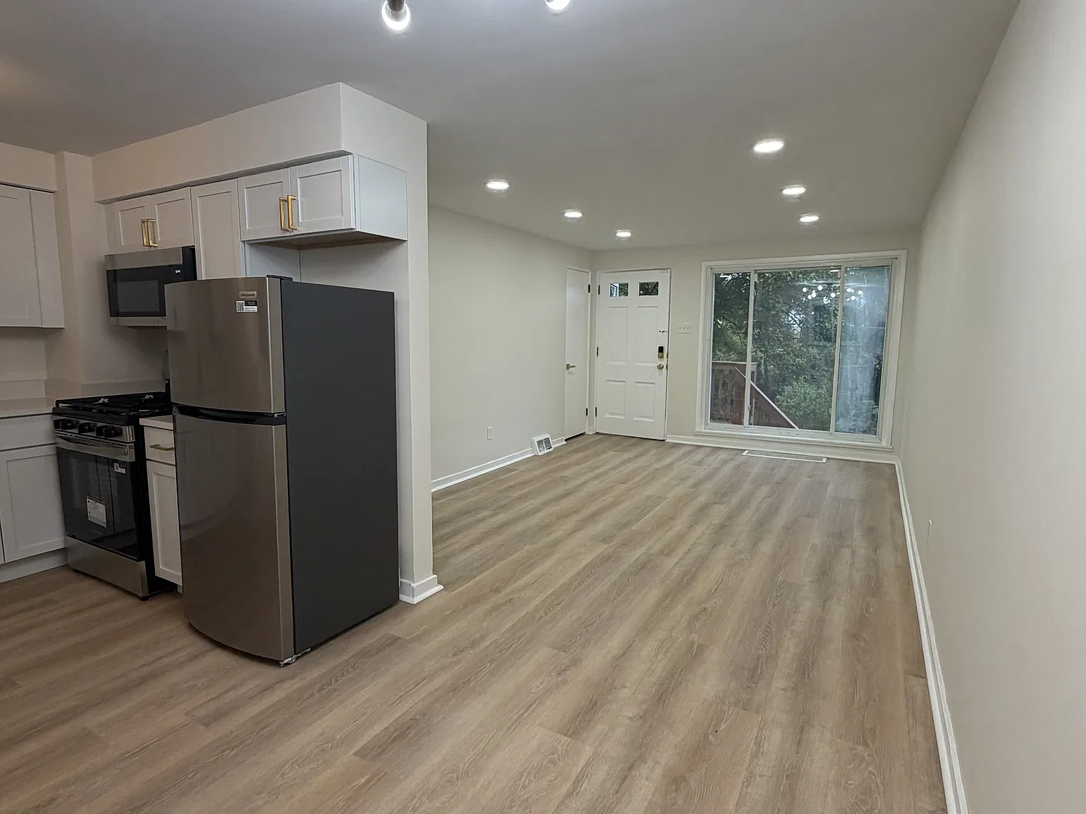 115 Elias Drive - 1 — Photo 2