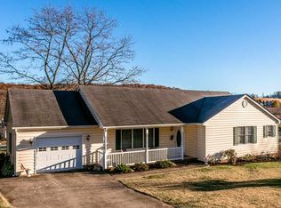 78 Heather Ln UNIT 4, Staunton, VA 24401