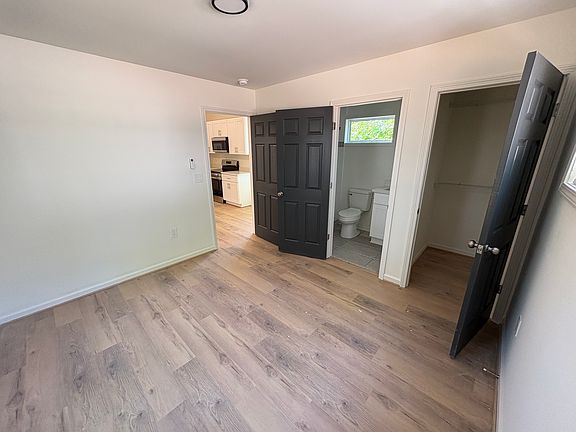 4th image of 175 Mathewson Pl SW #2