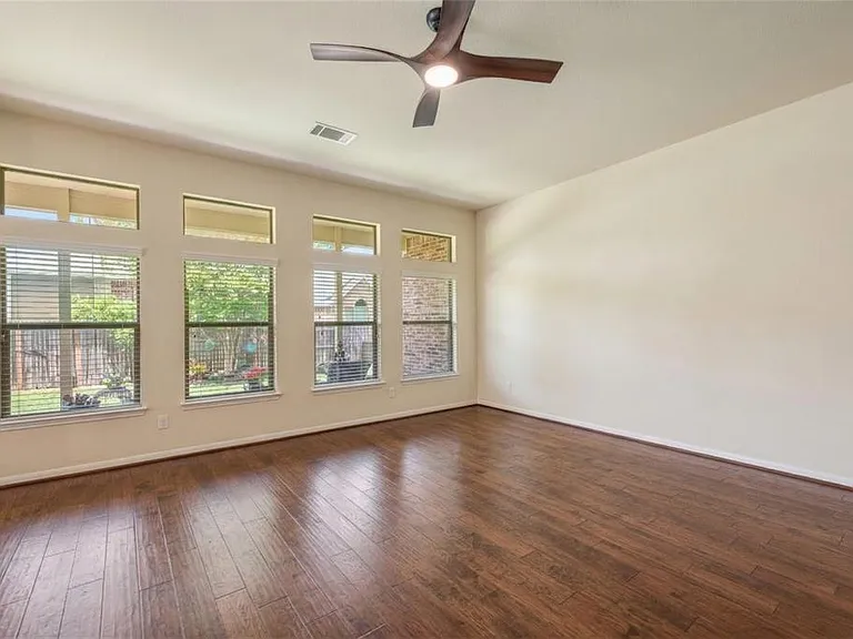2748 Marshall Trl — Photo 10