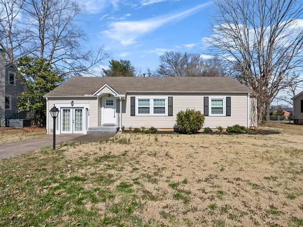 529 Nutwood St, Bowling Green, KY 42103