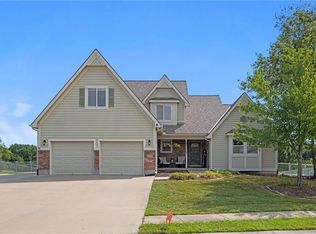 506 Mulberry St, Pleasant Hill, MO 64080