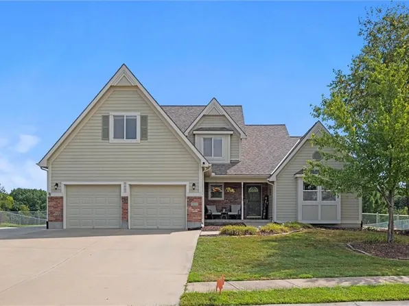 506 Mulberry St, Pleasant Hill, MO 64080