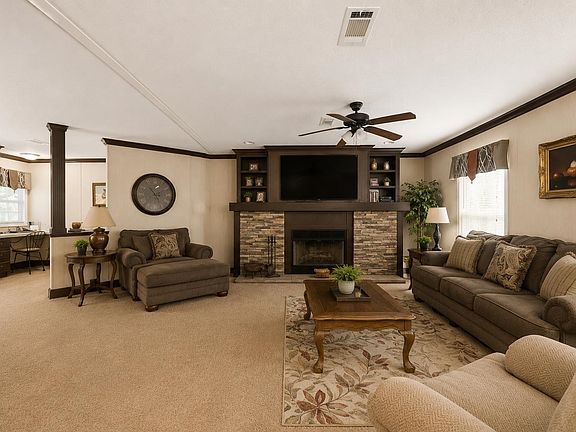 5th image of 281 Possum Point Dr