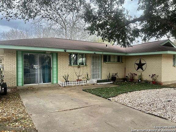3rd image of 711 Garner Drive