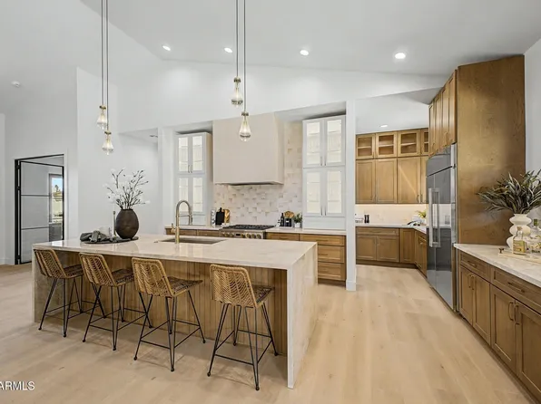 5101 E Laurel Lane, Scottsdale, AZ 85254