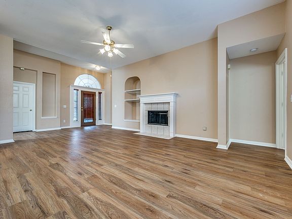 2nd image of 18708 Gibbons Dr