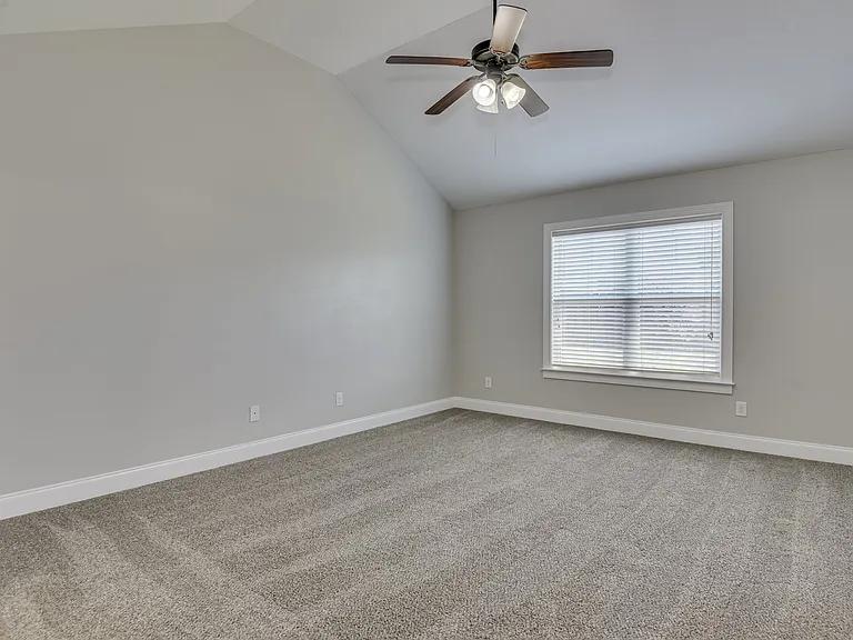 1721 Dunmore Ave — Photo 12