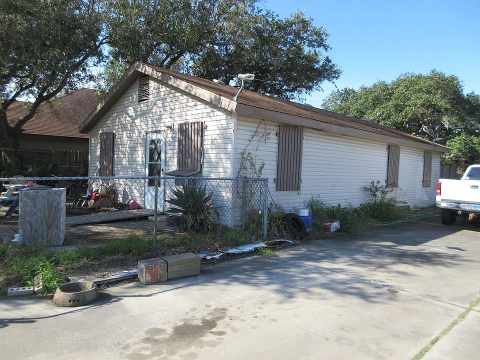 1st image of 712 & 704 S 10th St