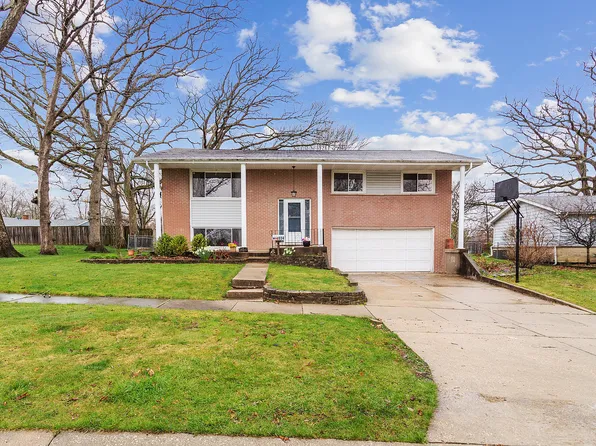 1034 Forest Ln, Lemont, IL 60439