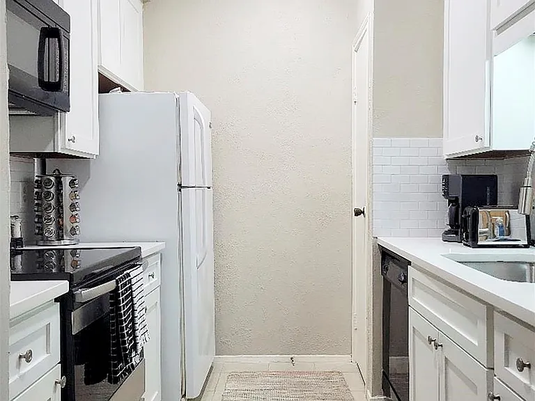 7900 N Stadium Dr #27 — Photo 7