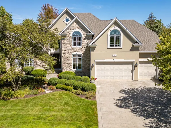 2528 Saddlebrook Dr, Naperville, IL 60564