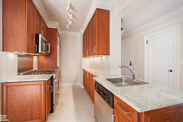 Rented by Brown Harris Stevens | media 3