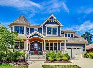 716 Austin Ave, Park Ridge, IL 60068