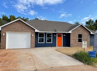 2310 E Sycamore Dr, Stillwater, OK 74075