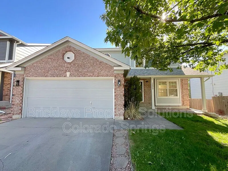 7993 Scarborough Dr