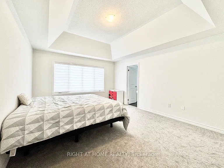 79 Calypso Ave — Photo 7