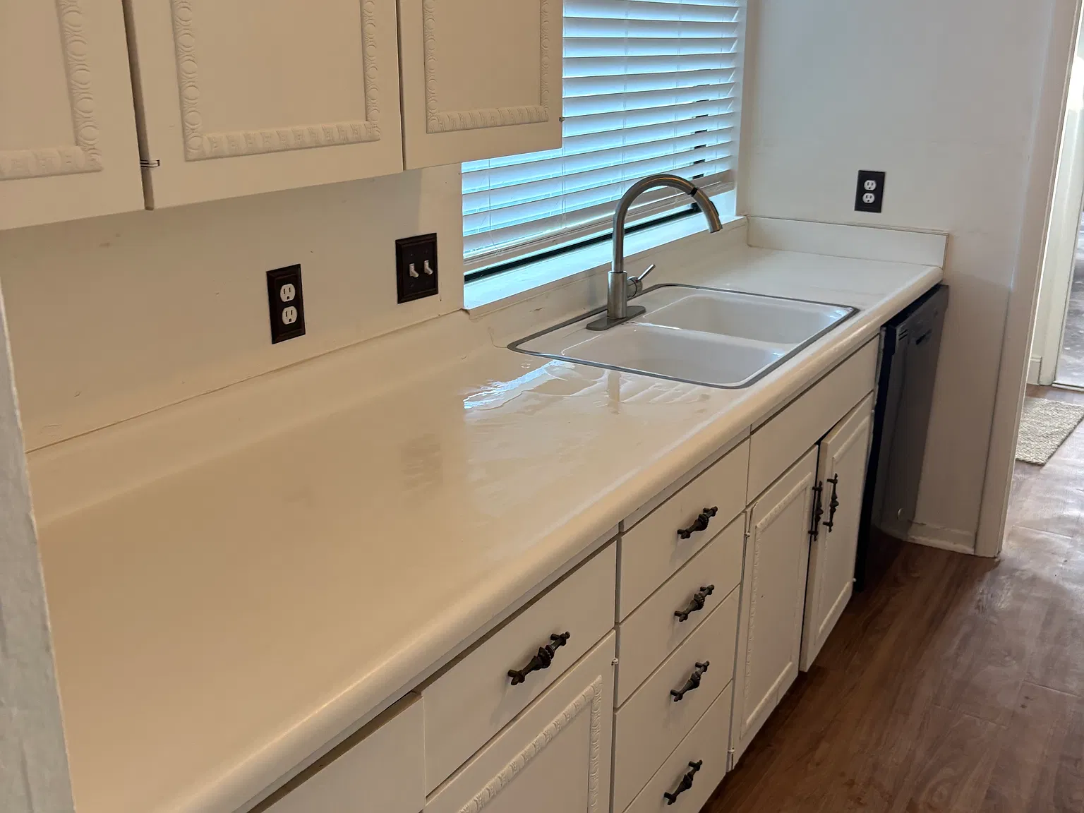 3 bed, 1353 sqft, $1,700 — Photo 4