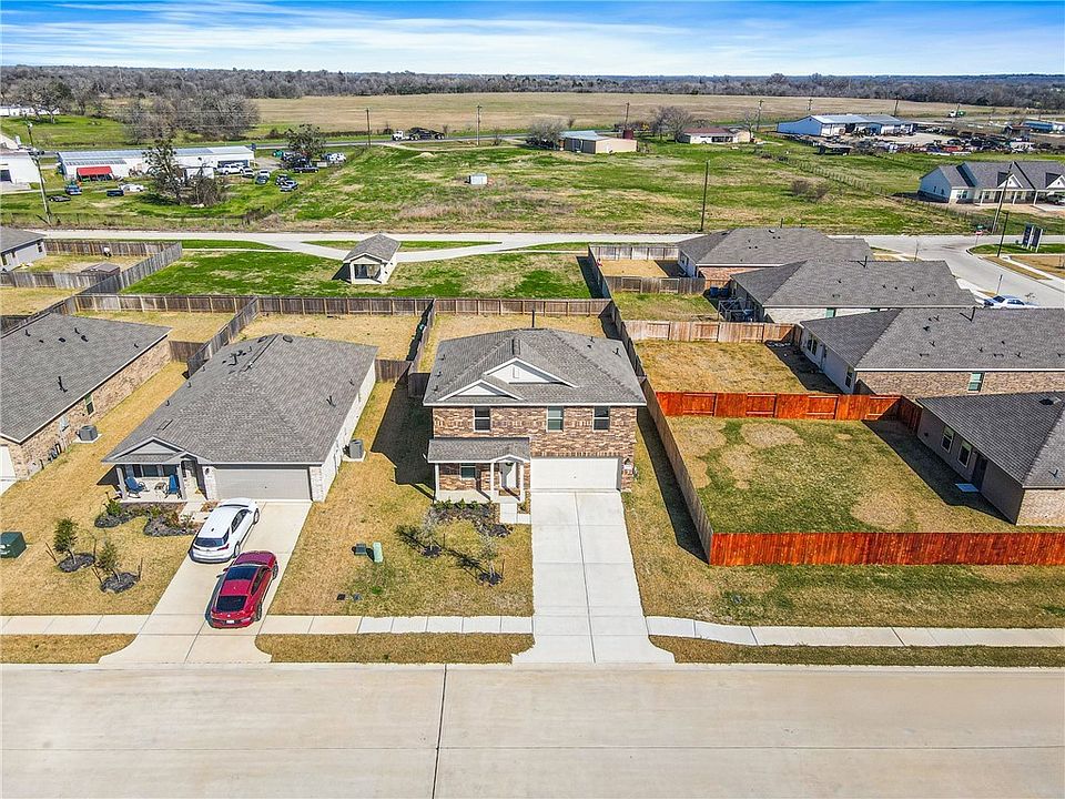 1st image of 8002 Greens Ln