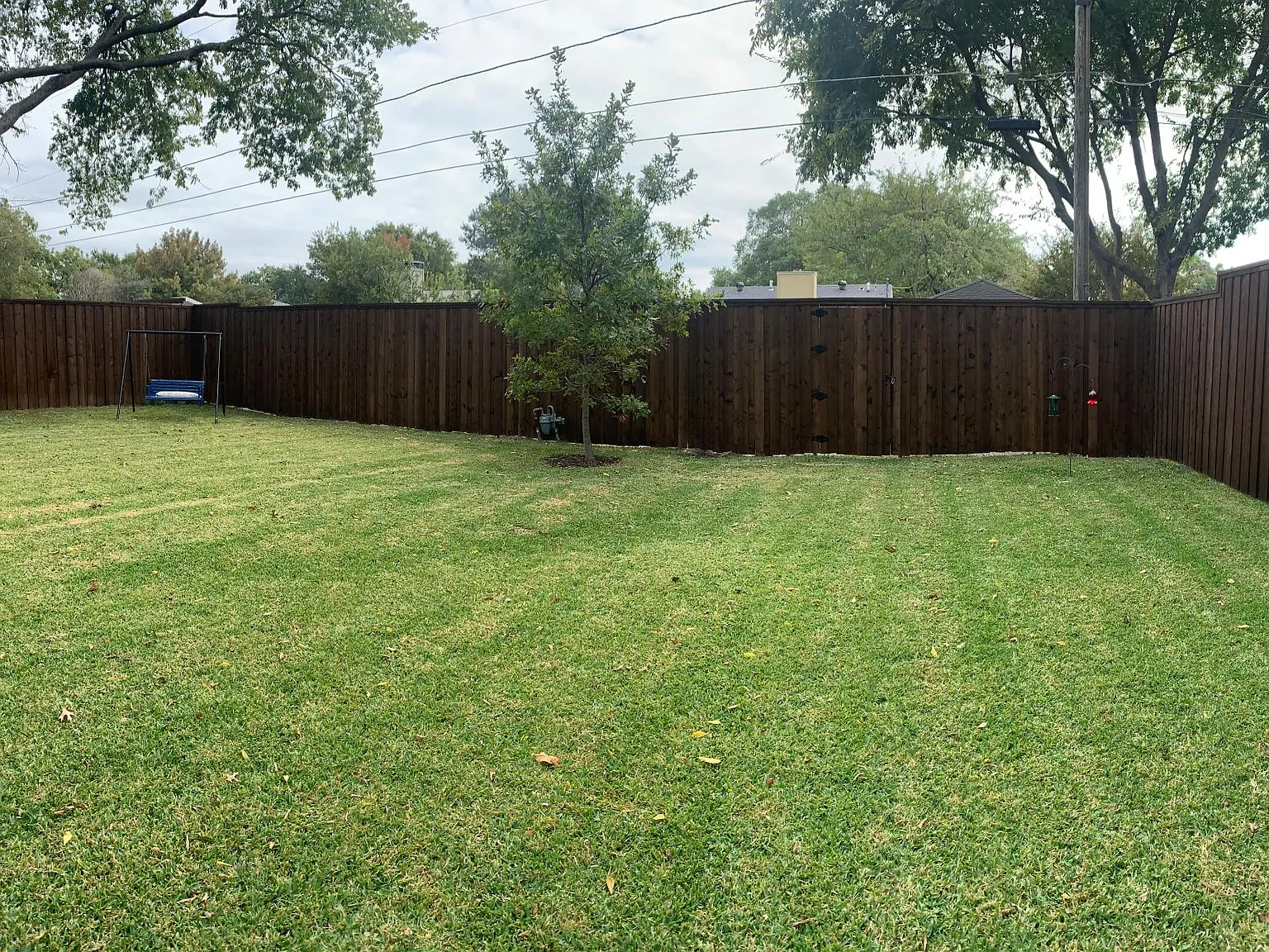 727 Nottingham Dr — Photo 3