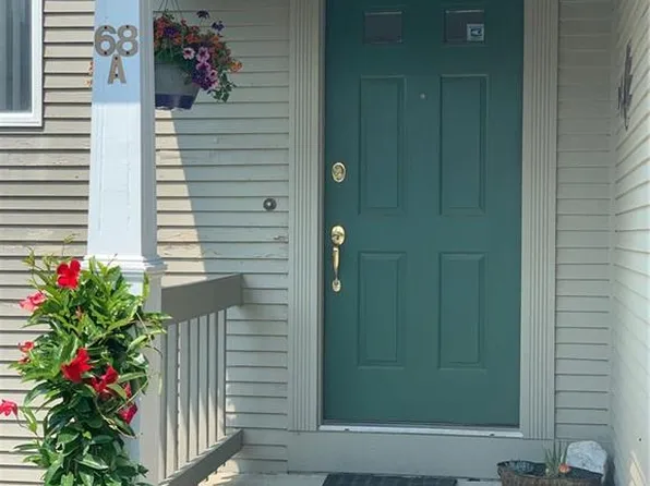 68 Hilltop Dr #A, North Providence, RI 02904