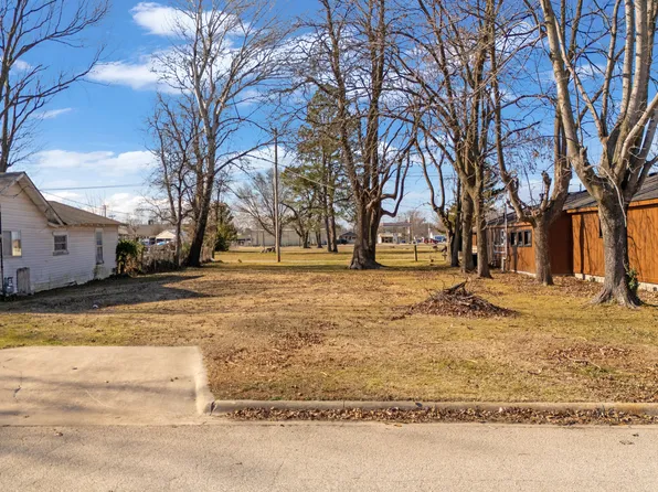 1847 B St NE, Miami, OK 74354