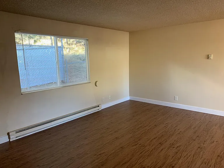1835 NE Purcell Blvd #2 — Photo 18