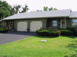110 King Arthur Ct, Collinsville, IL 62234
