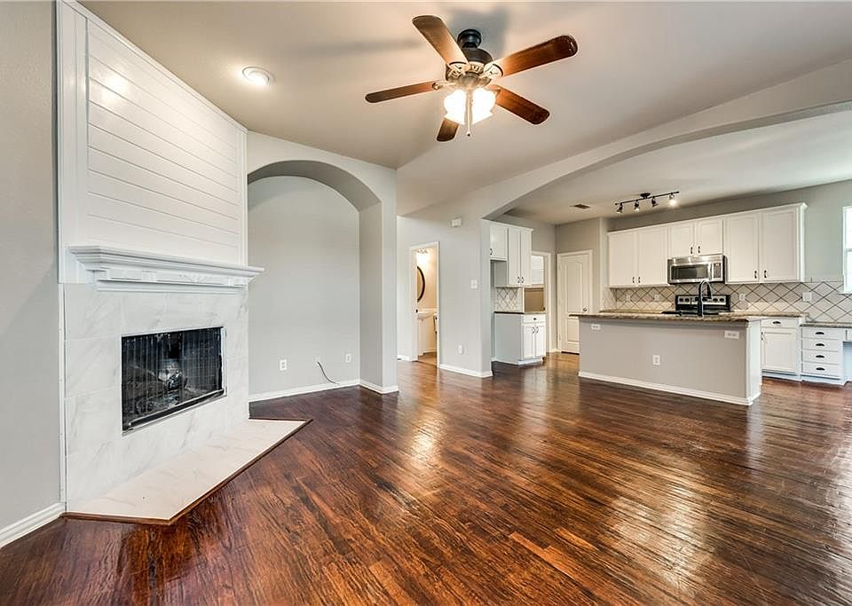 1st image of 1625 Angel Ln