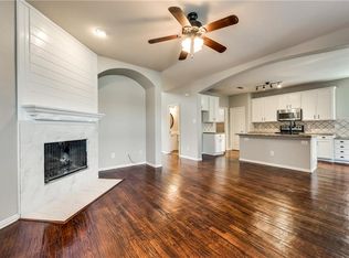 1625 Angel Ln, Aubrey, TX 76227