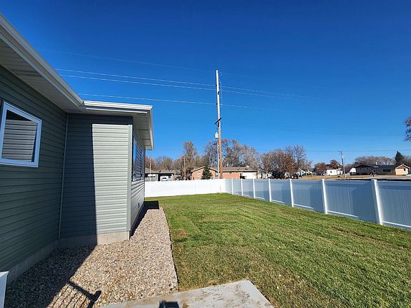 4th image of 701 Turkey Dr
