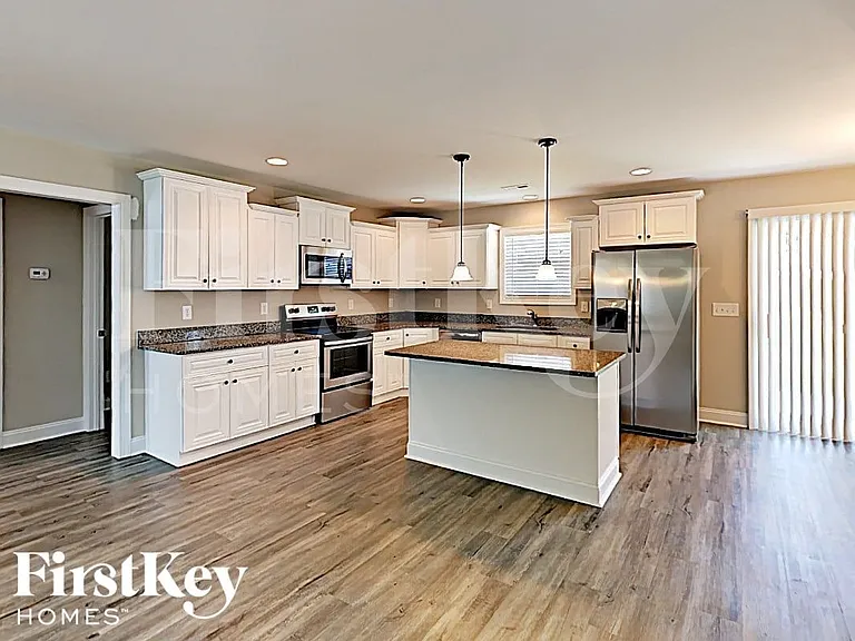 700 Margate Ave — Photo 5