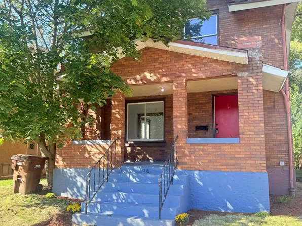 1316 Farrell Ter, Farrell, PA 16121