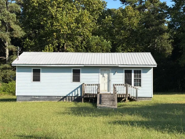 32 Greenbriar Dr, Henagar, AL 35978