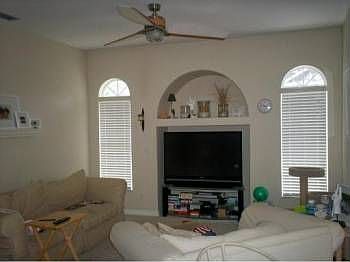 4th image of 1141 Urmey Ln