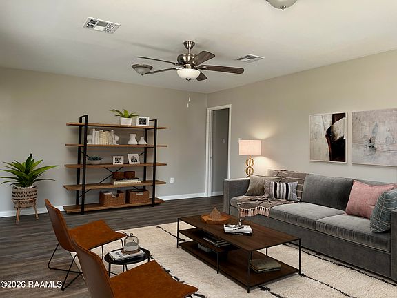 3rd image of 1239 Barras Rd