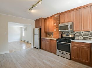 494 Avenue C APT 2R, Bayonne, NJ 07002