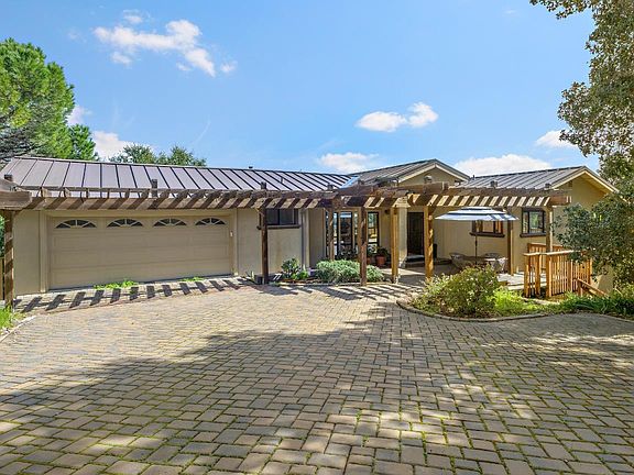 5th image of 14188 Stanford Ct