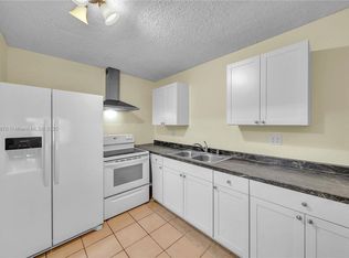 6190 W 19th Ave APT 107, Hialeah, FL 33012