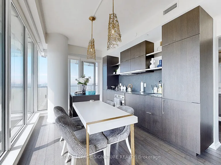 197 Yonge St #4409 — Photo 11