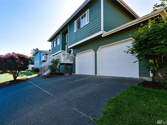2nd image of 824 97th Ave SE