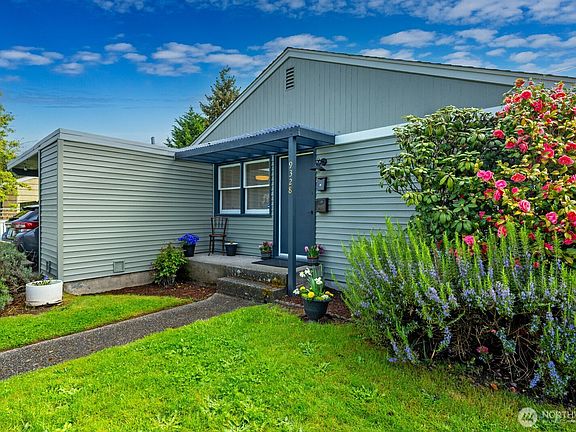 4th image of 9328 31st Avenue SW