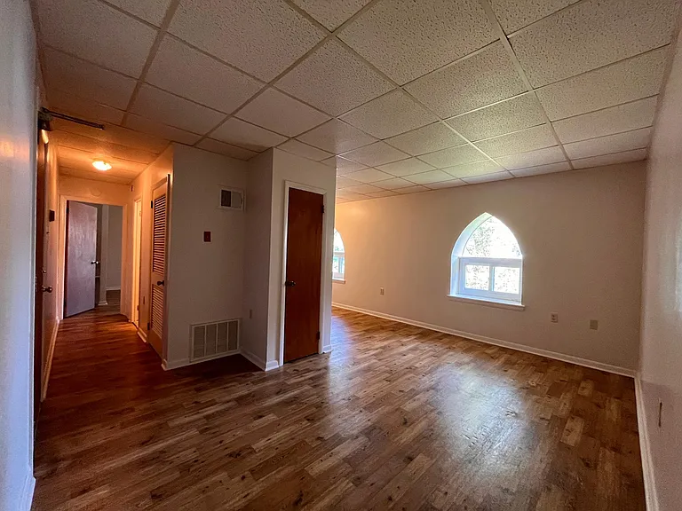 14 S Bradford St #12 — Photo 4